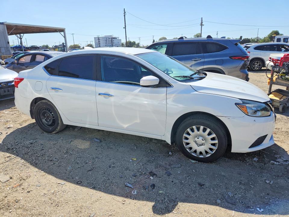 68661456 :رقم المزاد ، 3N1AB7AP4HY401185 vin ، 2017 Nissan Sentra مزاد بيع