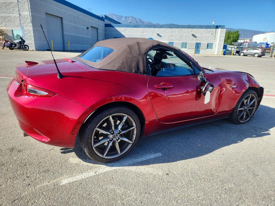 Продажа на аукционе авто 2019 Mazda Mx-5 Miata, vin: JM1NDAD75K0304113, номер лота: 69252466