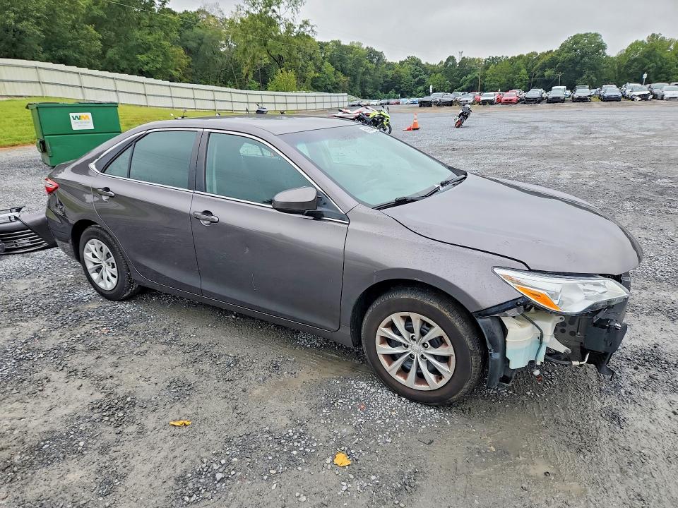 69933846 :رقم المزاد ، 4T1BF1FK9GU505183 vin ، 2016 Toyota Camry مزاد بيع