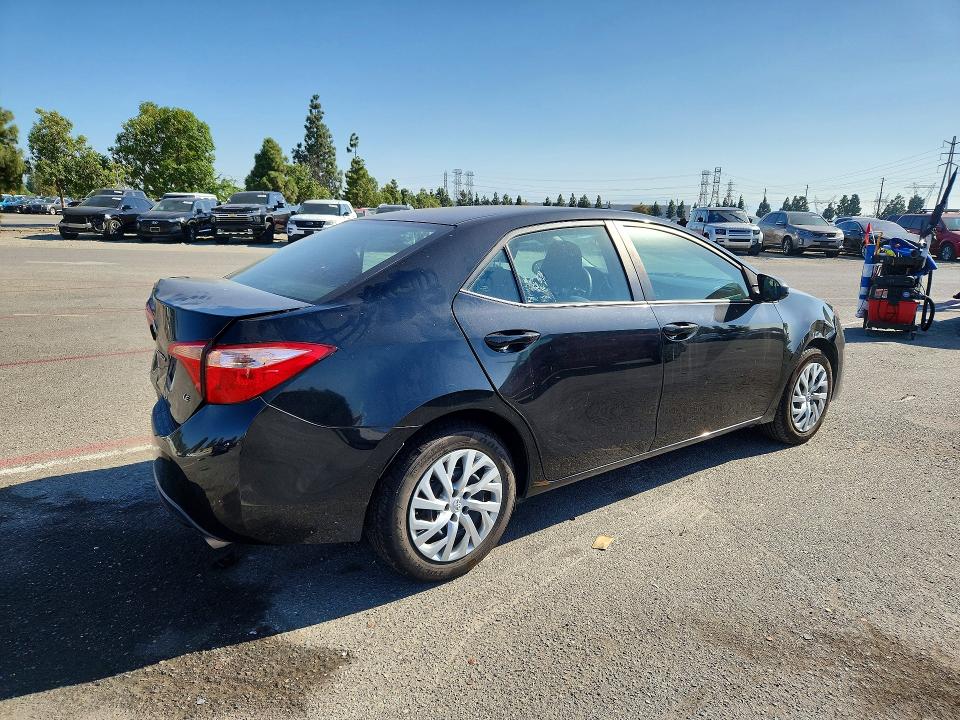 Продажа на аукционе авто 2019 Toyota Corolla, vin: 5YFBURHE9KP893487, номер лота: 70000476