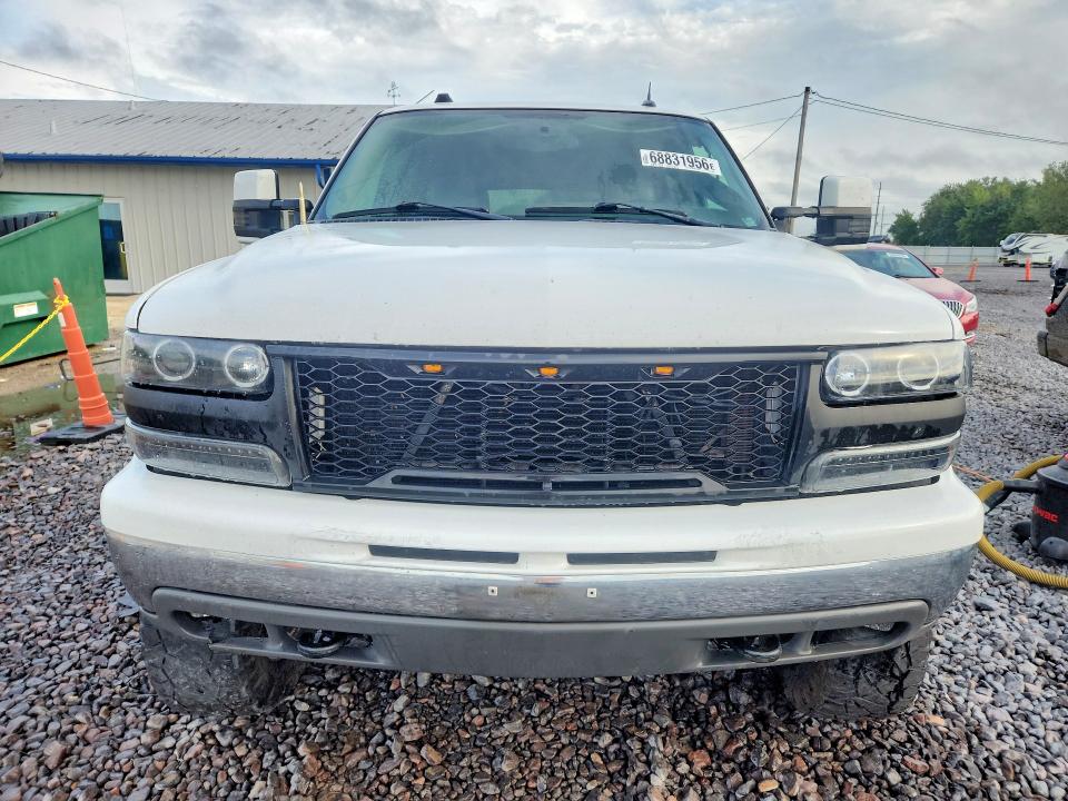 68831956 :رقم المزاد ، 3GNGK26U05G193503 vin ، 2005 Chevrolet Suburban مزاد بيع