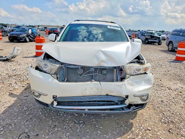 68168376 :رقم المزاد ، 5TDZK3EH4CS057739 vin ، 2012 Toyota Highlander مزاد بيع