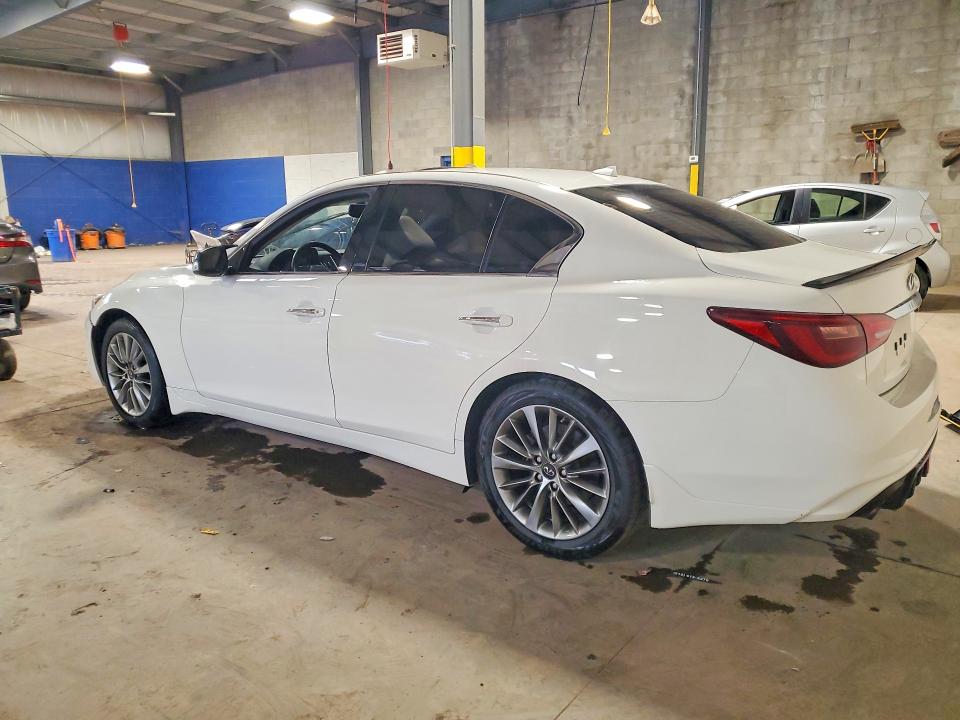 69438236 :رقم المزاد ، JN1EV7AP6JM356509 vin ، 2018 Infiniti Q50 مزاد بيع