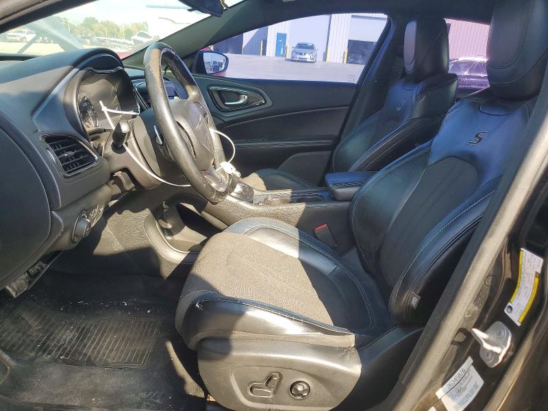 70312776 :رقم المزاد ، 1C3CCCBG5FN514913 vin ، 2015 Chrysler 200 مزاد بيع