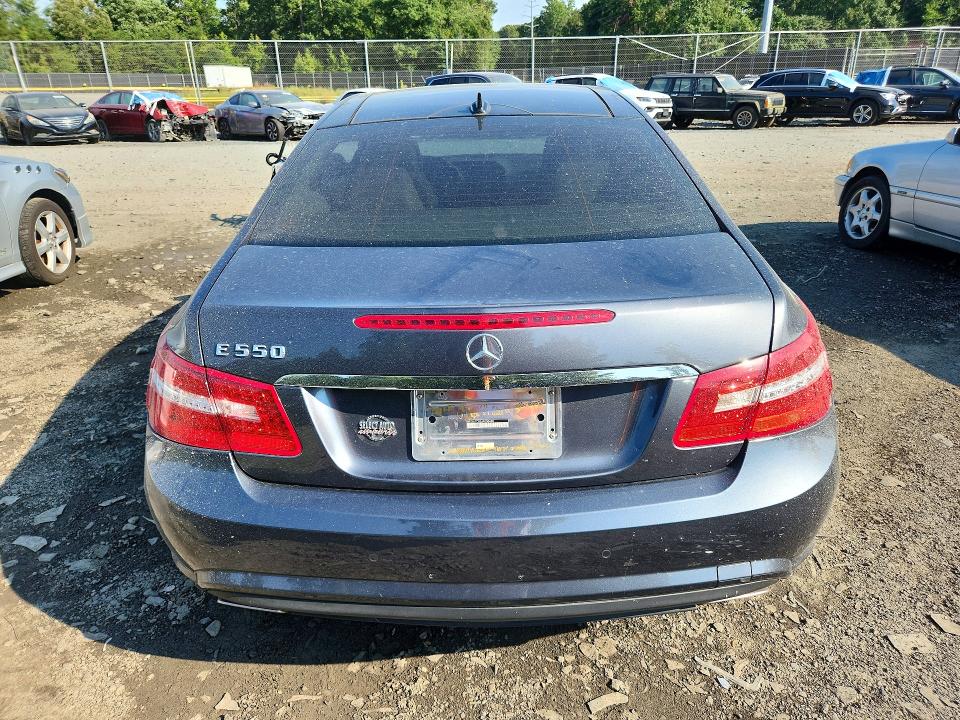 2010 Mercedes-benz E მანქანა იყიდება აუქციონზე, vin: WDDKJ7CB2AF000405, აუქციონის ნომერი: 67704016