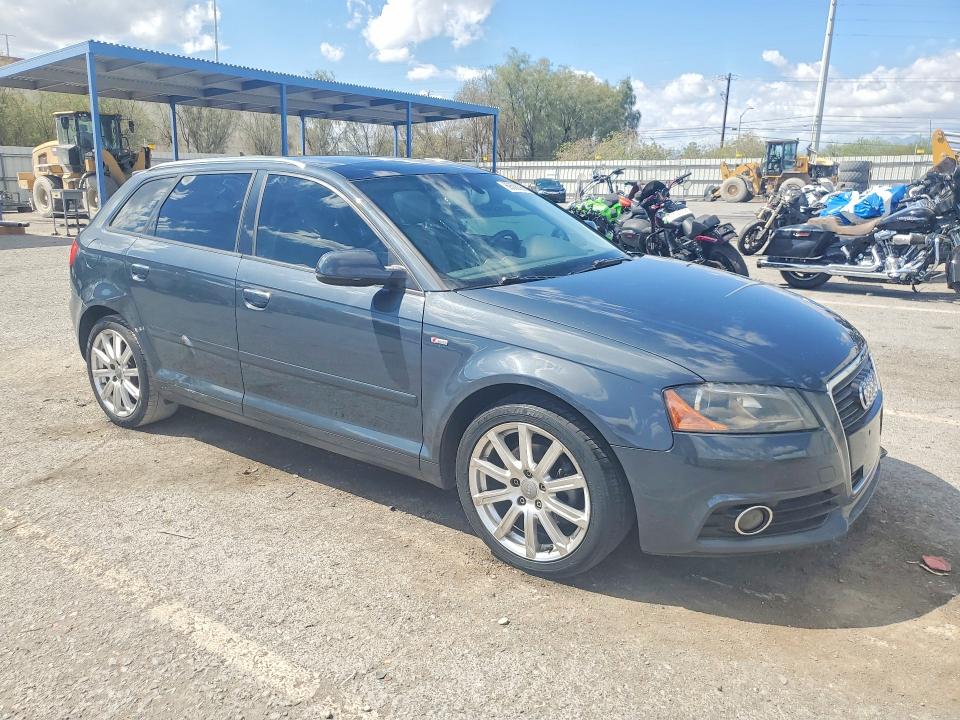 Продажа на аукционе авто 2013 Audi A3, vin: WAUKJAFM4DA003728, номер лота: 69586396