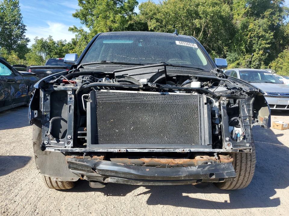 2016 Chevrolet Suburban მანქანა იყიდება აუქციონზე, vin: 1GNSKJKC9GR163792, აუქციონის ნომერი: 68936036