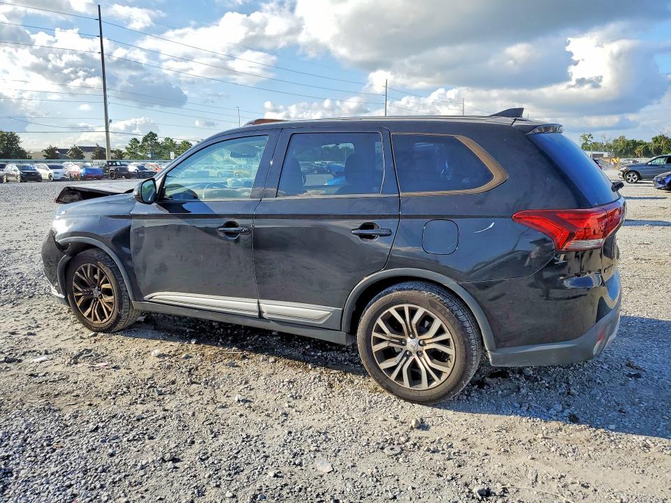 70365016 :رقم المزاد ، JA4AD3A38JZ069626 vin ، 2018 Mitsubishi Outlander مزاد بيع
