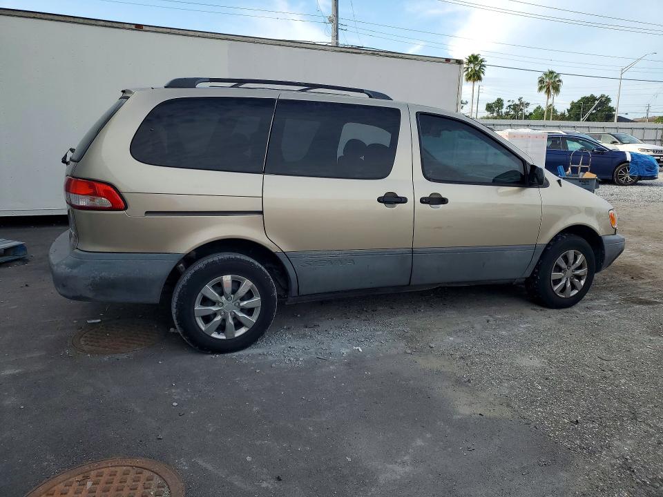 2001 Toyota Sienna მანქანა იყიდება აუქციონზე, vin: 4T3ZF13C61U397938, აუქციონის ნომერი: 70253346