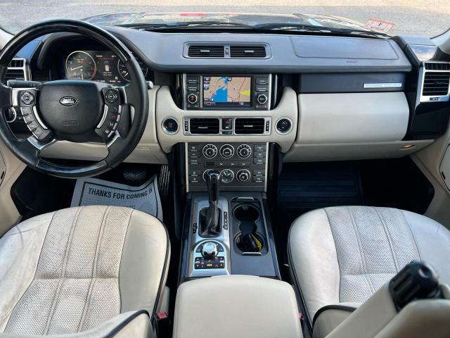 70303636 :رقم المزاد ، SALMF1D43BA337772 vin ، 2011 Land Rover Range Rover مزاد بيع