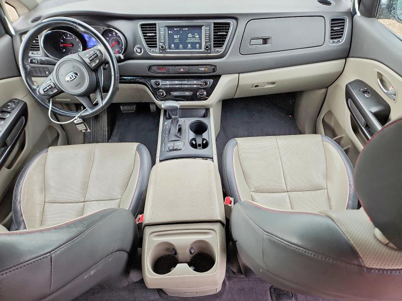 68920046 :رقم المزاد ، KNDMB5C12H6322712 vin ، 2017 Kia Sedona مزاد بيع