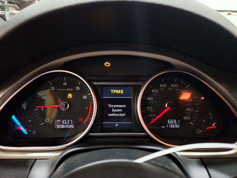 Продаж на аукціоні авто 2015 Audi Q7, vin: WA1DGAFE0FD002560, номер лоту: 70156006