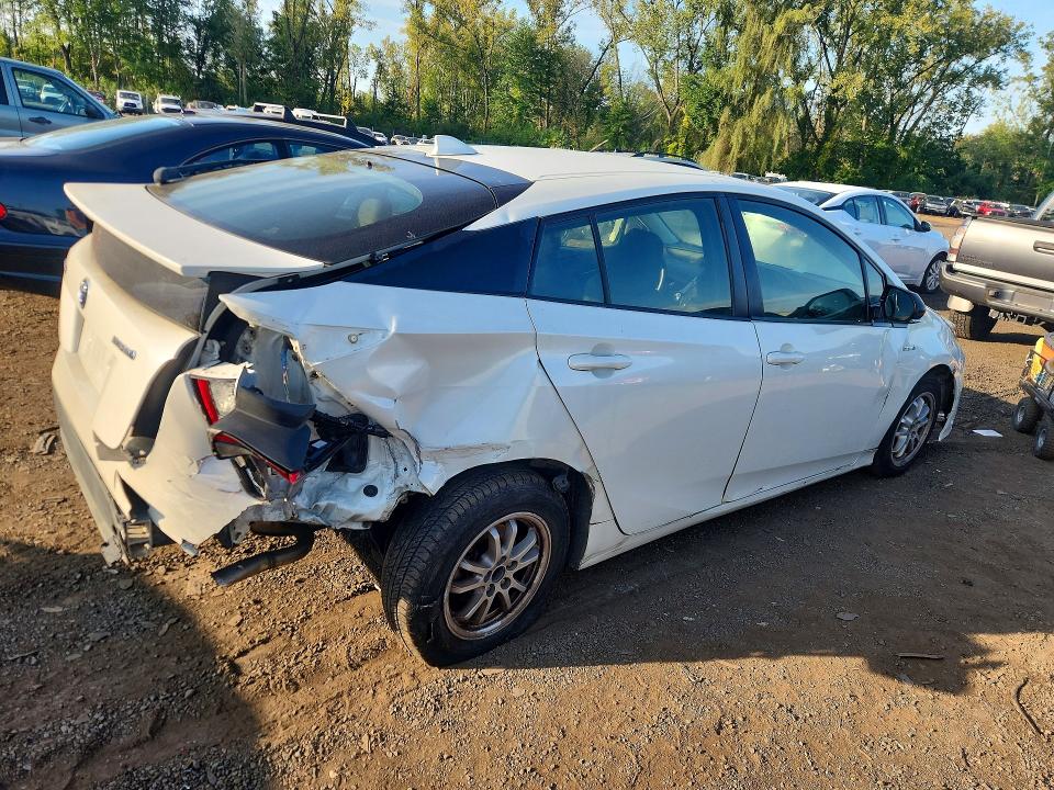 2016 Toyota Prius მანქანა იყიდება აუქციონზე, vin: JTDKBRFU3G3009883, აუქციონის ნომერი: 69285456