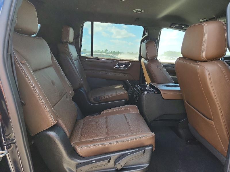 2022 Chevrolet Suburban მანქანა იყიდება აუქციონზე, vin: 1GNSKGKT0NR256815, აუქციონის ნომერი: 69023926