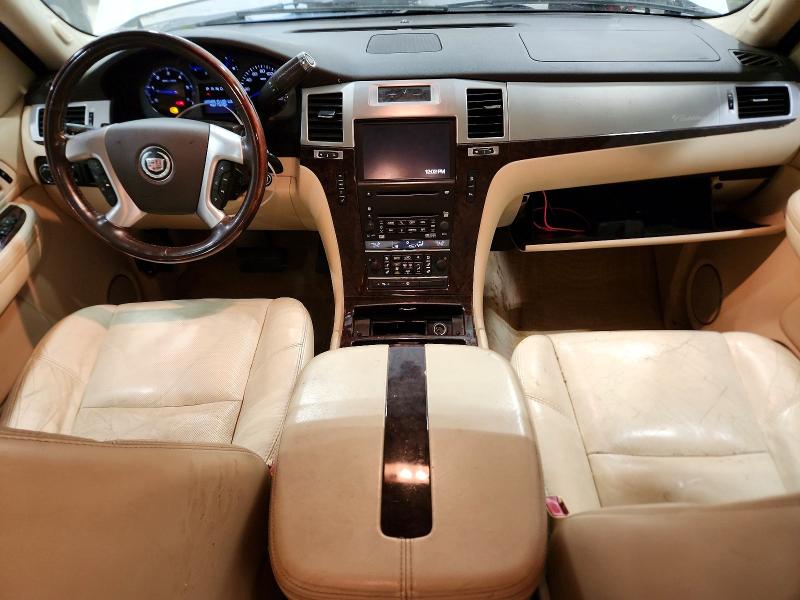 2007 Cadillac Escalade მანქანა იყიდება აუქციონზე, vin: 1GYFK66837R307795, აუქციონის ნომერი: 70645976