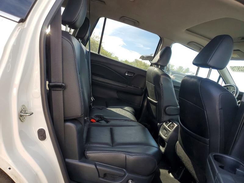 Продаж на аукціоні авто 2018 Honda Pilot, vin: 5FNYF6H54JB056482, номер лоту: 69229716