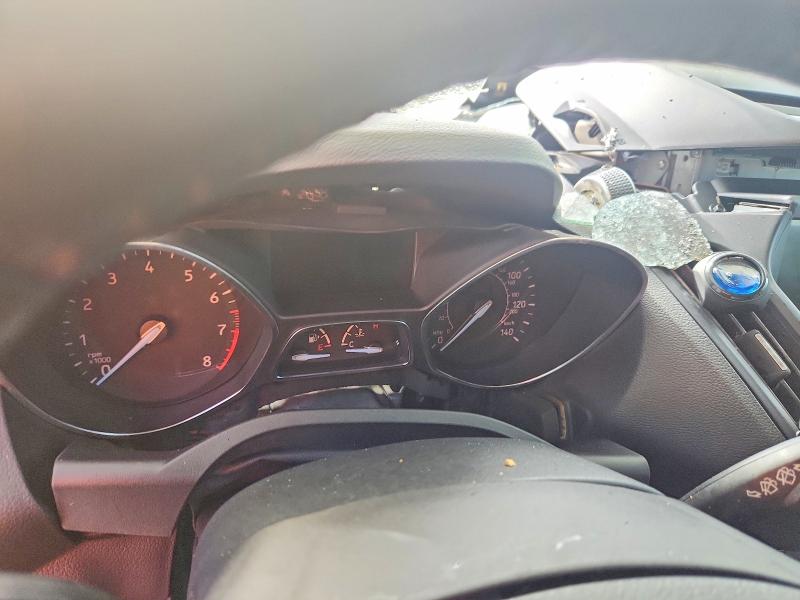 2017 Ford Escape მანქანა იყიდება აუქციონზე, vin: 1FMCU9JDXHUD09451, აუქციონის ნომერი: 68497246