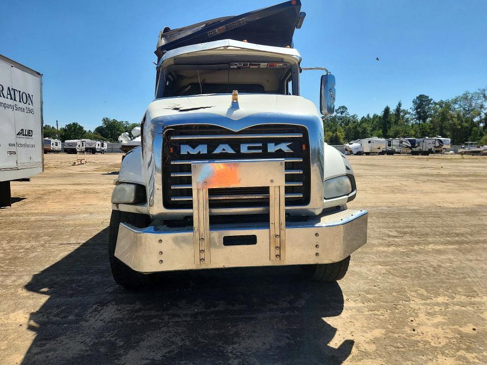 Продаж на аукціоні авто 2023 Mack Granite, vin: 1M2GR2GC4PM033503, номер лоту: 67260186