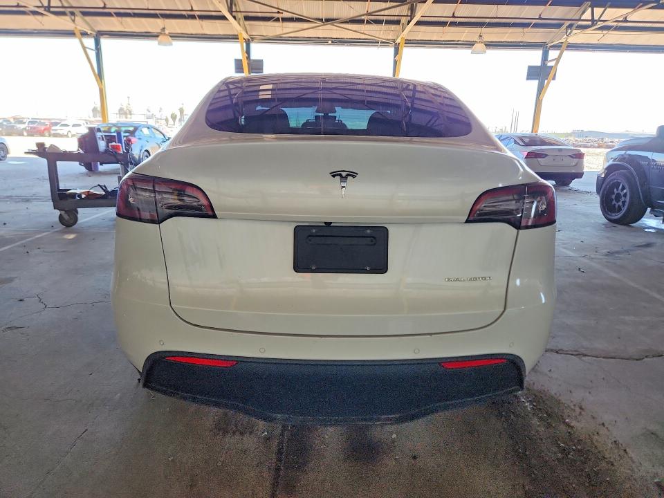 Продажа на аукционе авто 2022 Tesla Model Y, vin: 7SAYGDEE5NF512262, номер лота: 69004566
