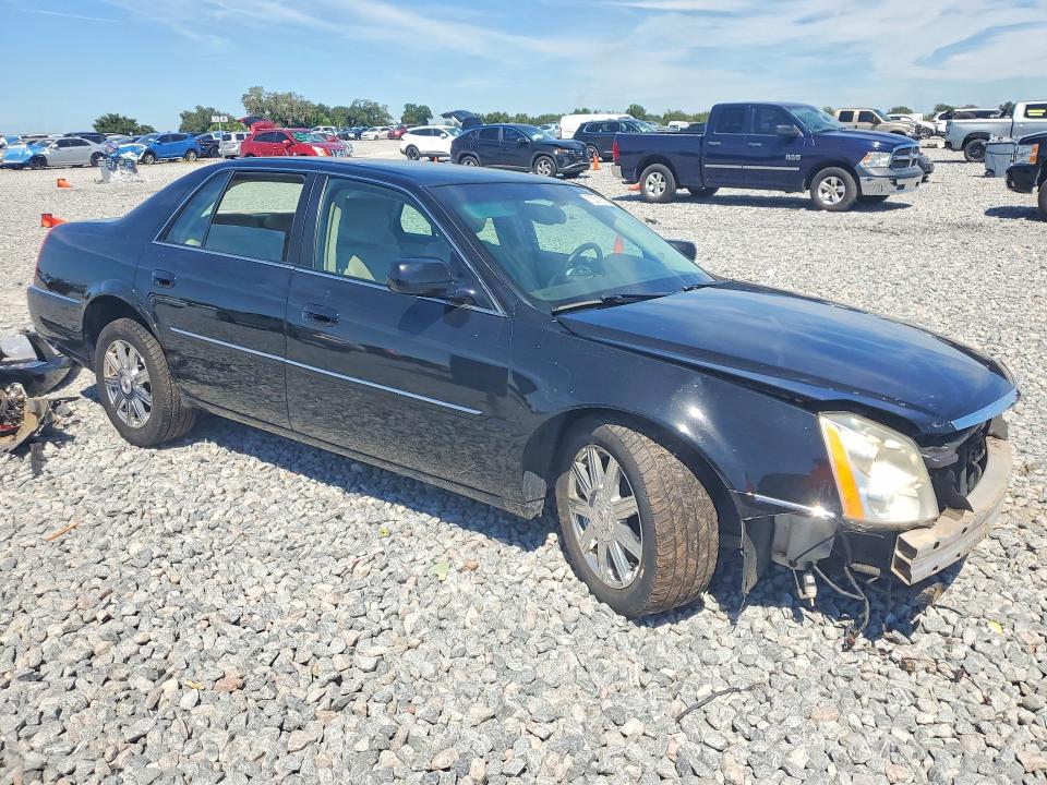 70301376 :رقم المزاد ، 1G6KD57Y18U160966 vin ، 2008 Cadillac Dts مزاد بيع