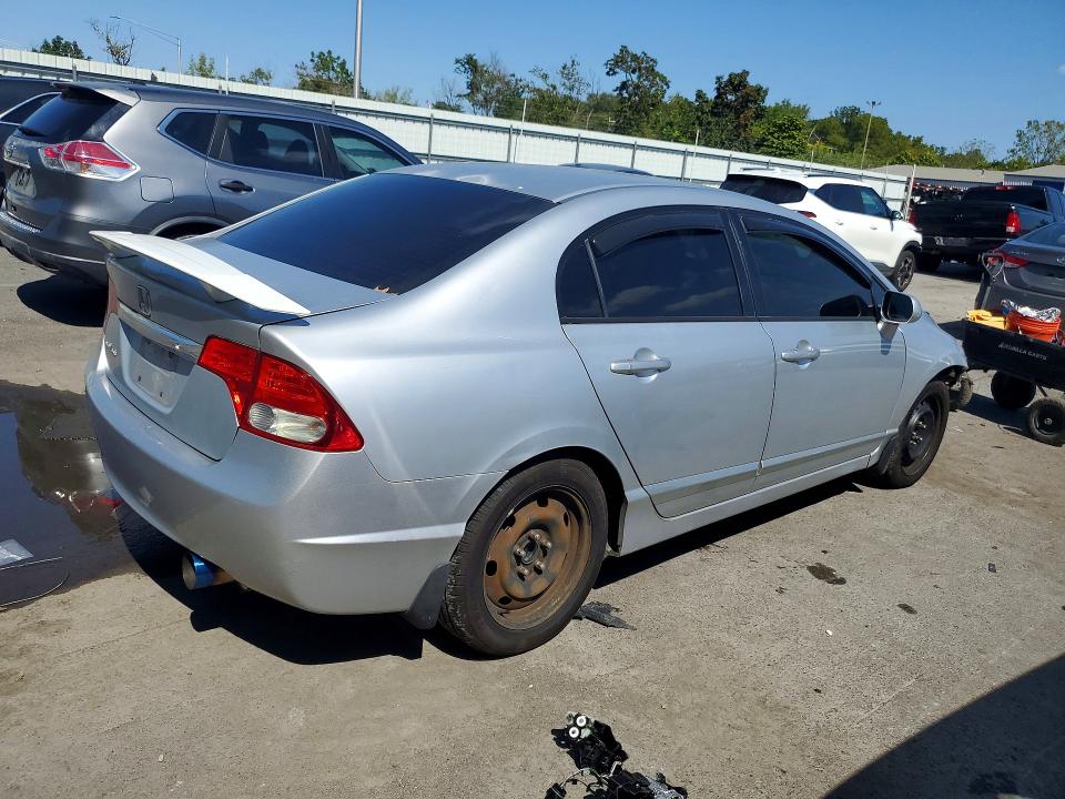 Продажа на аукционе авто 2011 Honda Civic, vin: 2HGFA1F57BH526562, номер лота: 66032616