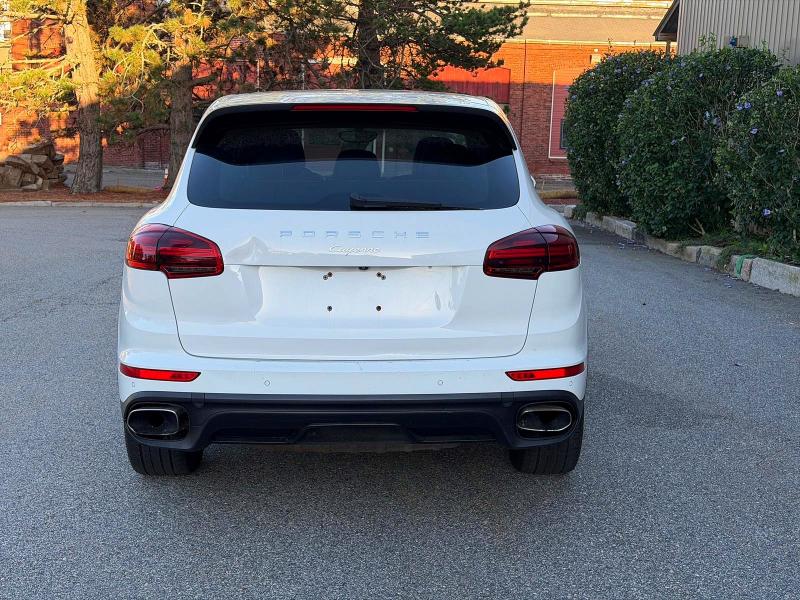 Продажа на аукционе авто 2015 Porsche Cayenne, vin: WP1AF2A28FLA38063, номер лота: 68138486