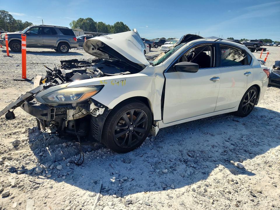 2018 Nissan Altima მანქანა იყიდება აუქციონზე, vin: 1N4AL3AP9JC159873, აუქციონის ნომერი: 68366366