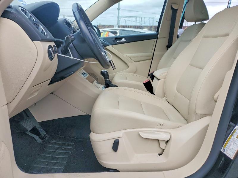 2014 Volkswagen Tiguan მანქანა იყიდება აუქციონზე, vin: WVGAV3AX0EW545148, აუქციონის ნომერი: 69824826