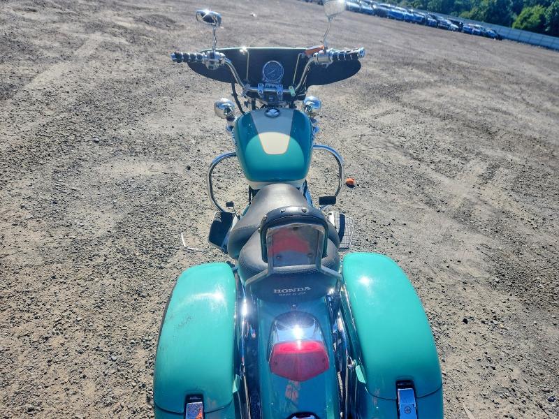68882886 :رقم المزاد ، 1HFSC3705WA001225 vin ، 1998 Honda Vt1100 مزاد بيع