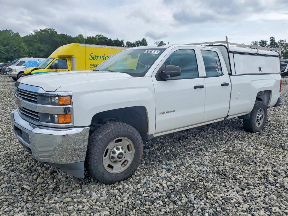 67975686 :رقم المزاد ، 1GC2CUEG0JZ261963 vin ، 2018 Chevrolet Silverado مزاد بيع