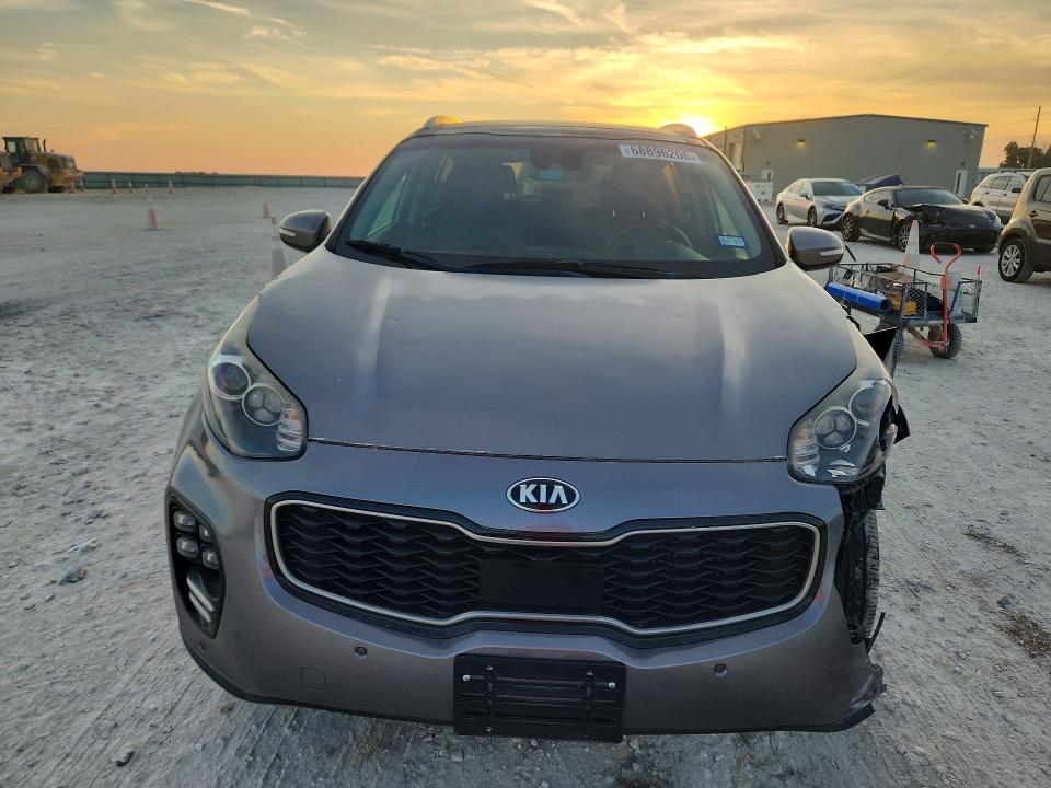 Продажа на аукционе авто 2017 Kia Sportage, vin: KNDPRCA64H7240373, номер лота: 68896206