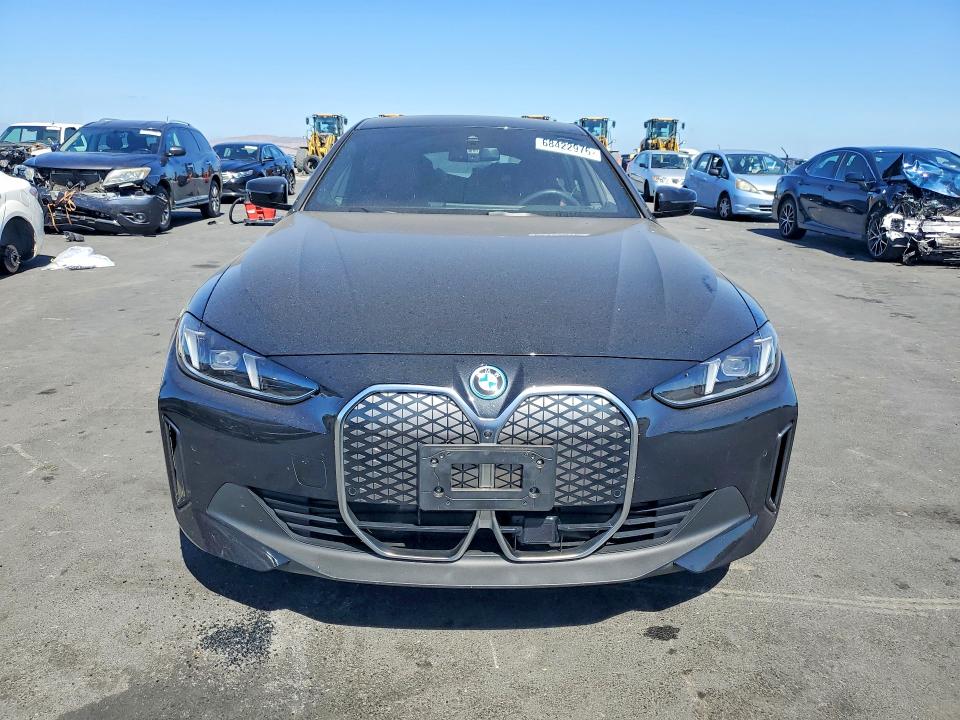 68422976 :رقم المزاد ، WBY23HD01SFU44074 vin ، 2025 Bmw I4 مزاد بيع