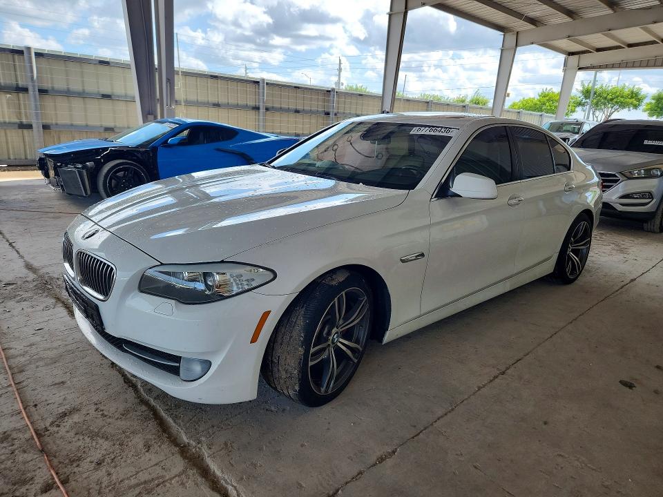 67766436 :رقم المزاد ، WBAXG5C5XCDX05767 vin ، 2012 Bmw 528 مزاد بيع