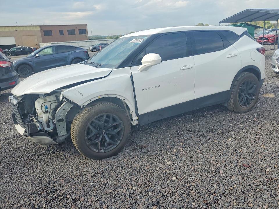 2021 Chevrolet Blazer მანქანა იყიდება აუქციონზე, vin: 3GNKBHRS1MS586977, აუქციონის ნომერი: 67886916