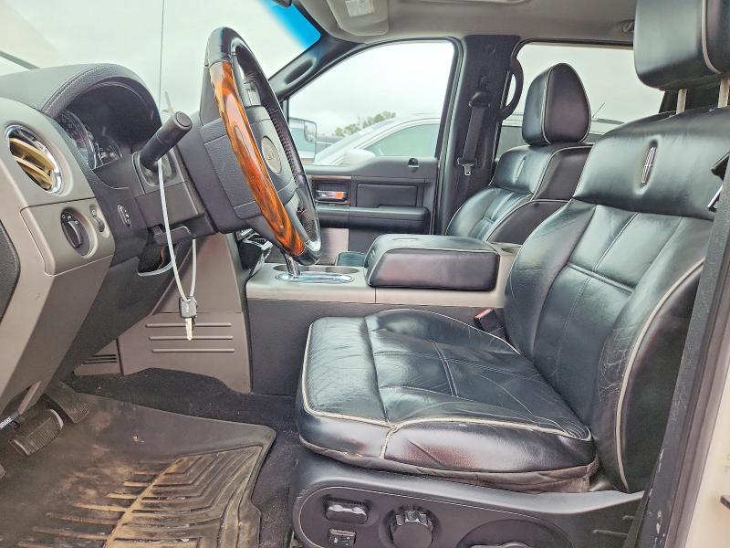2007 Lincoln Mark Lt მანქანა იყიდება აუქციონზე, vin: 5LTPW18567FJ11661, აუქციონის ნომერი: 69904576