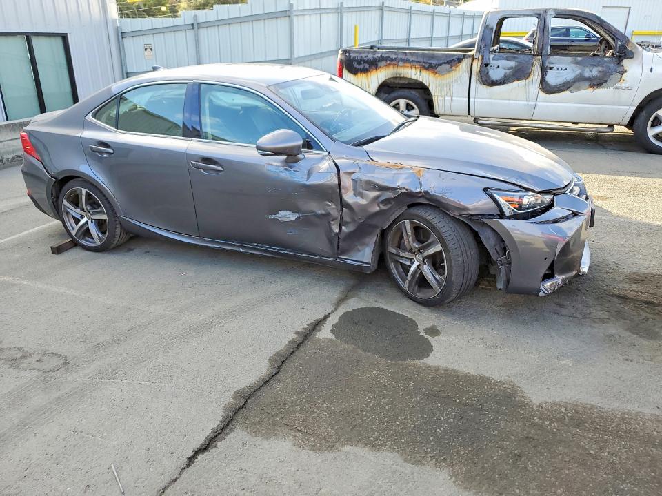 Продаж на аукціоні авто 2018 Lexus Is, vin: JTHBA1D28J5062160, номер лоту: 69432306