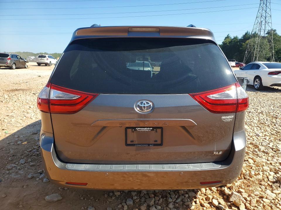2017 Toyota Sienna მანქანა იყიდება აუქციონზე, vin: 5TDYZ3DC5HS809257, აუქციონის ნომერი: 68859096