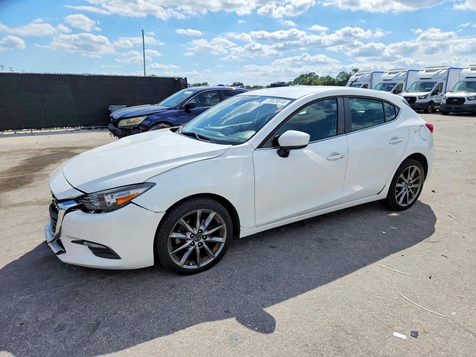 Auction sale of the 2018 Mazda 3, vin: 3MZBN1L37JM271297, lot number: 70529516