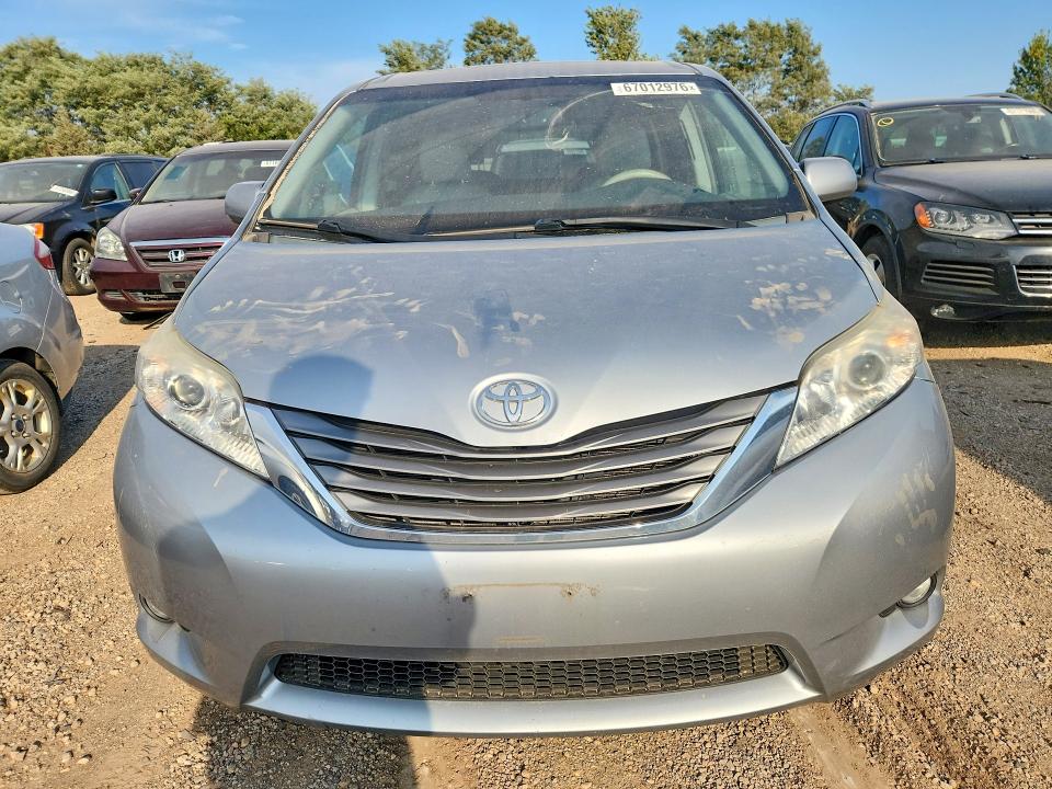 Aukcja sprzedaży 2014 Toyota Sienna, vin: 5TDYK3DC9ES513724, numer aukcji: 67012976