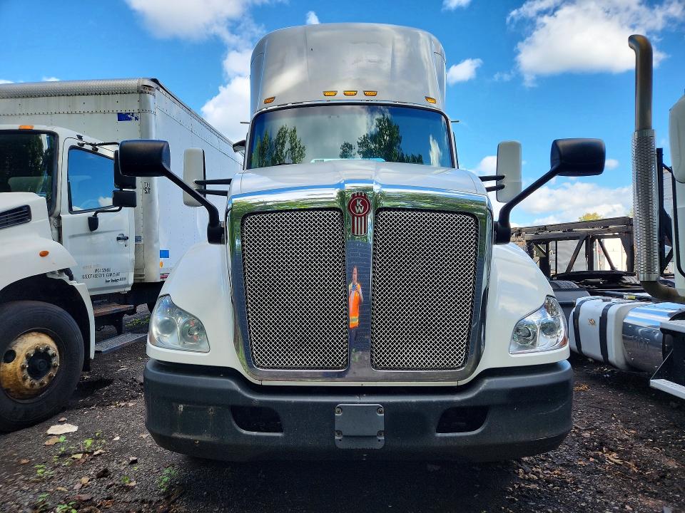 65240966 :رقم المزاد ، 1XKYA48X7GJ496724 vin ، 2016 Kenworth T680 مزاد بيع