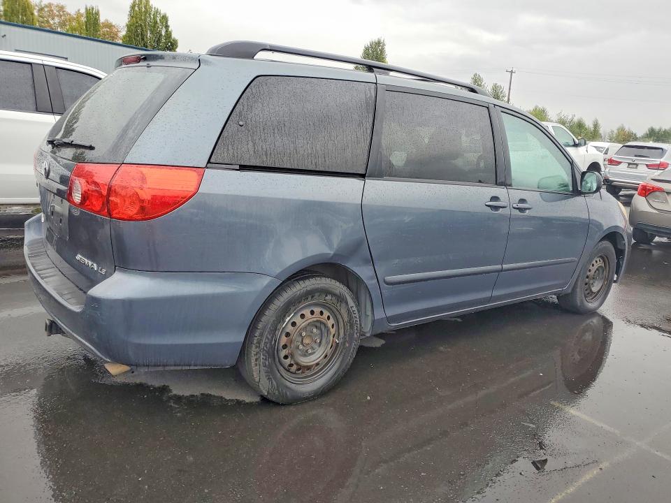 Продажа на аукционе авто 2010 Toyota Sienna, vin: 5TDKK4CC9AS305950, номер лота: 67341466