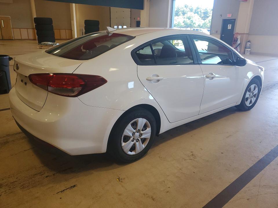 Продажа на аукционе авто 2017 Kia Forte, vin: 3KPFK4A74HE049468        , номер лота: 68839166
