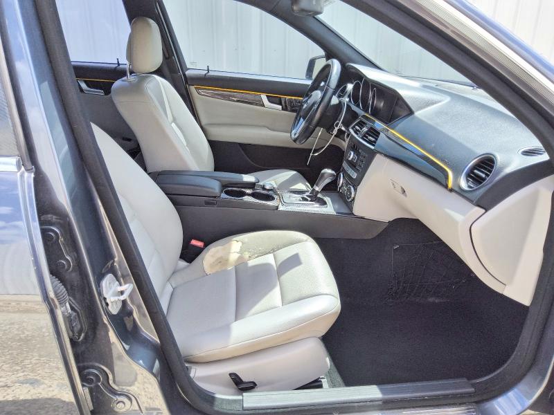 67523916 :رقم المزاد ، WDDGF8AB2DR241898 vin ، 2013 Mercedes-benz C مزاد بيع