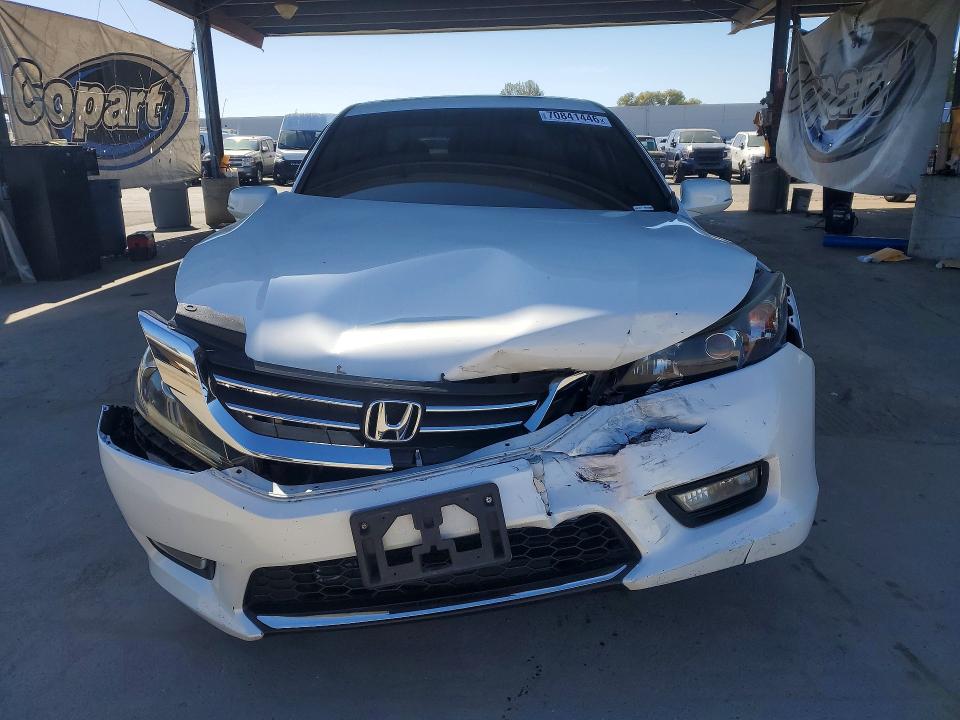 2015 Honda Accord მანქანა იყიდება აუქციონზე, vin: 1HGCR2F77FA097043, აუქციონის ნომერი: 70841446