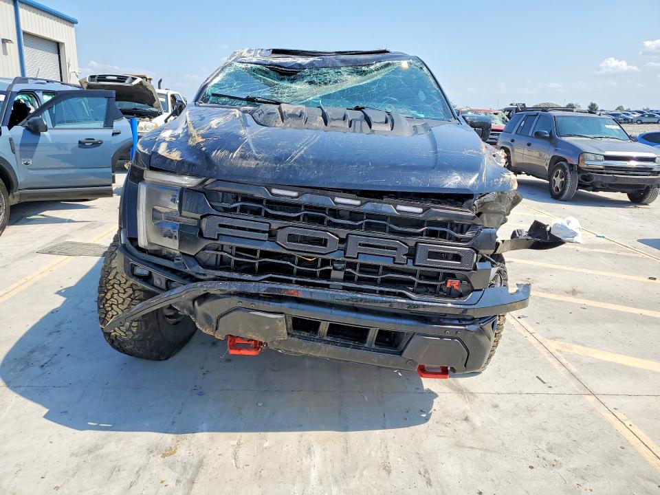 69404196 :رقم المزاد ، 1FTFW1RJ1SFA91905 vin ، 2025 Ford F150 مزاد بيع