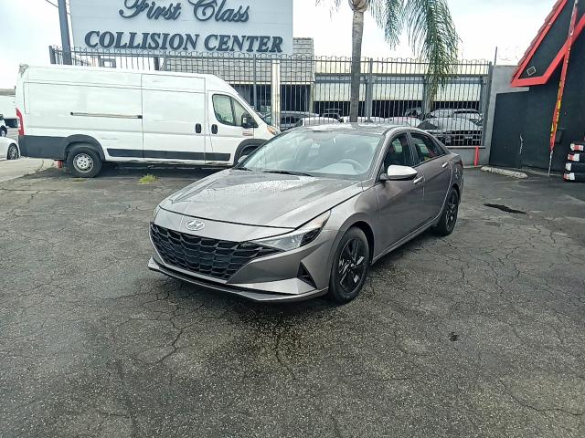 2023 Hyundai Elantra მანქანა იყიდება აუქციონზე, vin: KMHLM4AJ0PU042800, აუქციონის ნომერი: 68433006