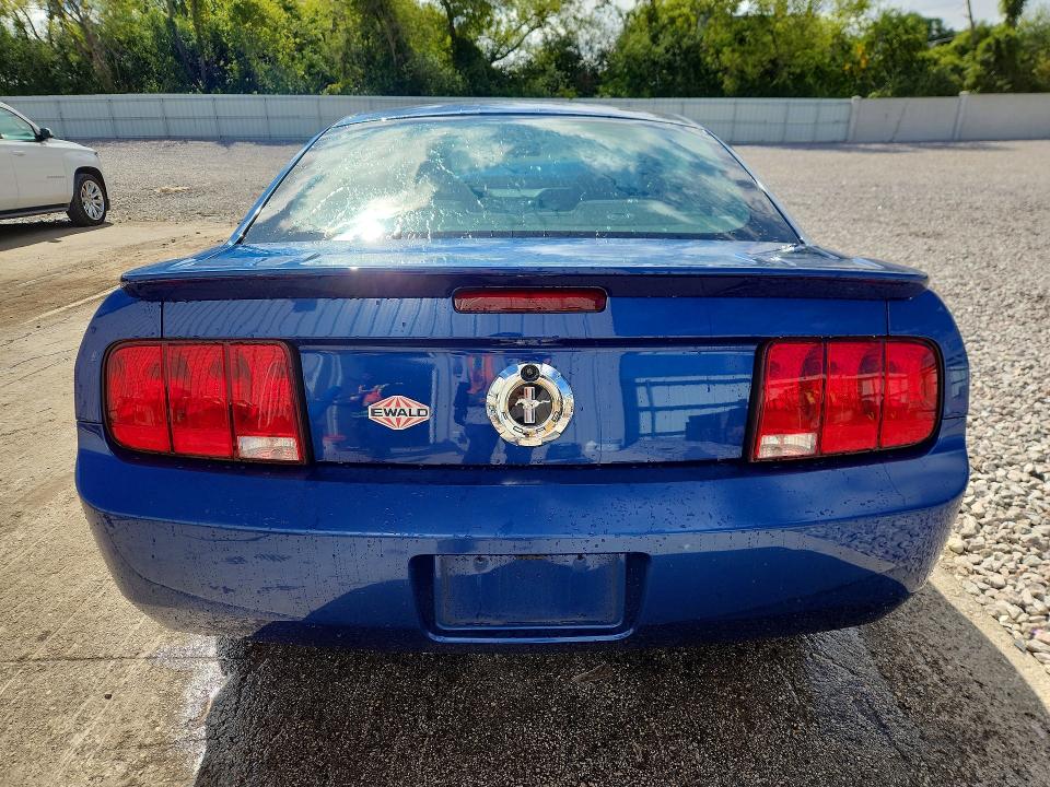 2008 Ford Mustang მანქანა იყიდება აუქციონზე, vin: 1ZVHT80N185101189, აუქციონის ნომერი: 69236496