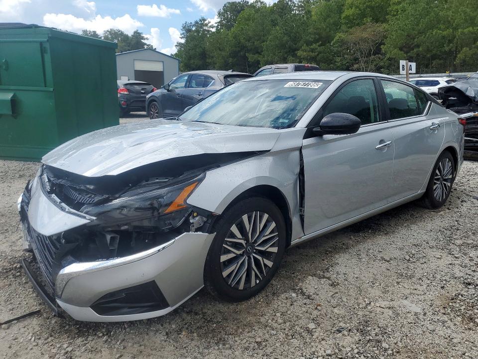 68767786 :رقم المزاد ، 1N4BL4DV3SN365121 vin ، 2025 Nissan Altima مزاد بيع