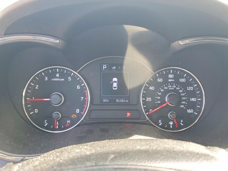 67948836 :رقم المزاد ، 3KPFK4A72JE270640 vin ، 2018 Kia Forte مزاد بيع