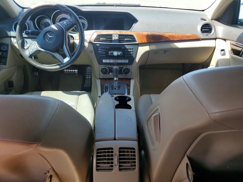 2014 Mercedes-benz C მანქანა იყიდება აუქციონზე, vin: WDDGF4HB9EG198060, აუქციონის ნომერი: 69382426